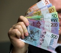 Прокуратура вмешалась в ситуацию, когда у белоруса два года удерживали часть зарплаты незаконно.